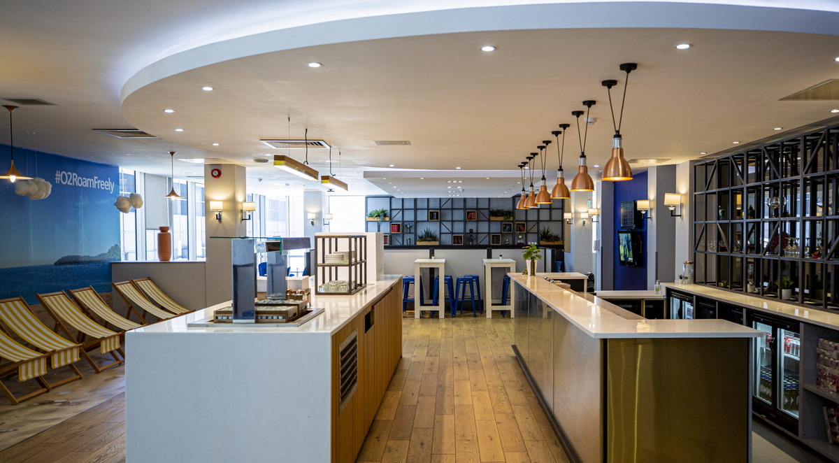 O2 Roam Freely Lounge with a large central table.