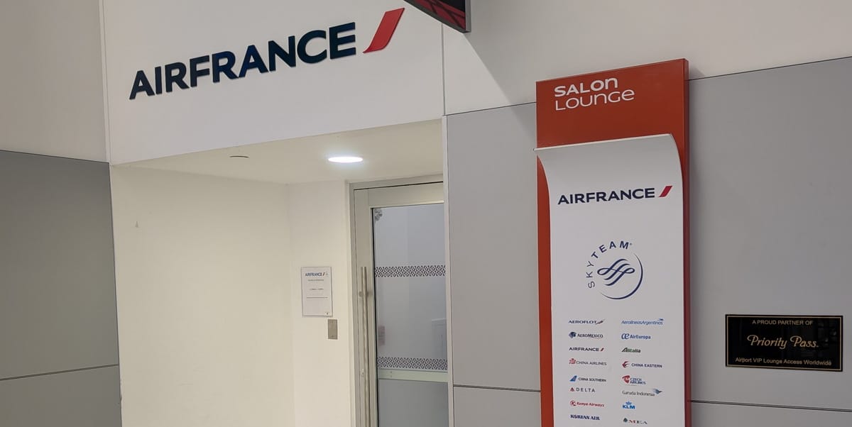 Entrance to Air France lounge in Houston.