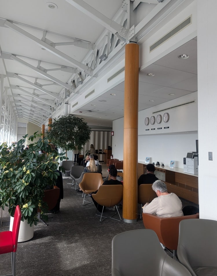 main seating area with chairs and tables.