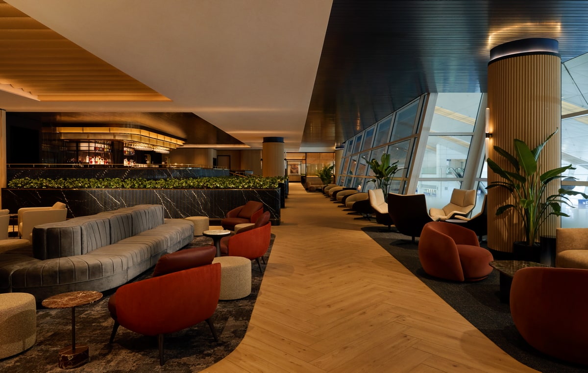 main seating area in the lounge with the bar in the background.