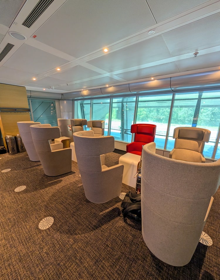 comfortable chairs in the quiet zone.