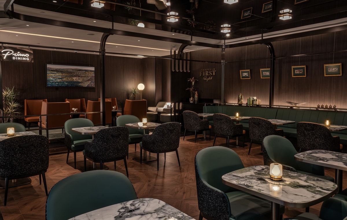 dining area in the Plaza Premium First Lounge.
